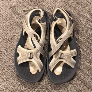 Women’s sandals